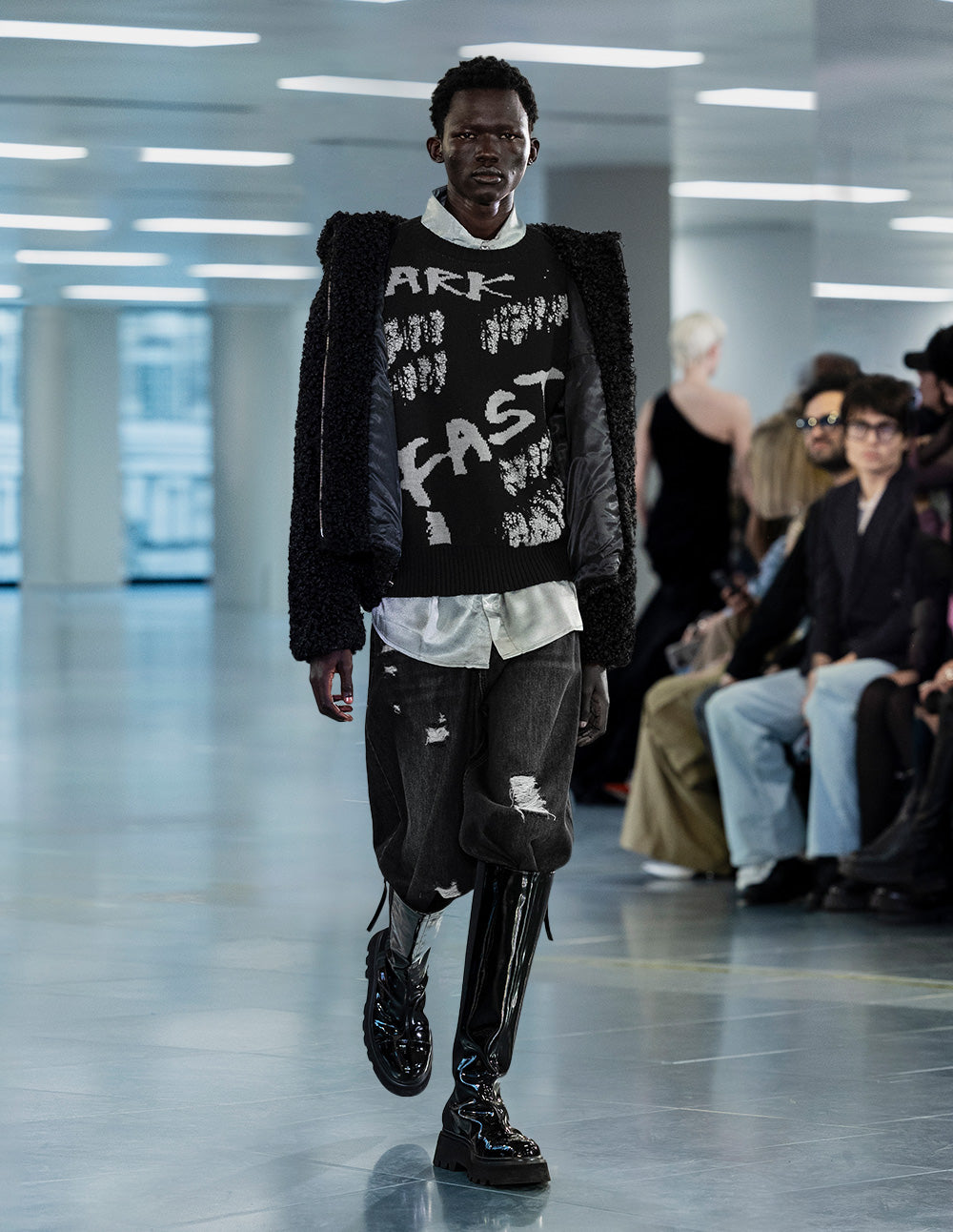 Men's Contrast Letter Jacquard Sweater