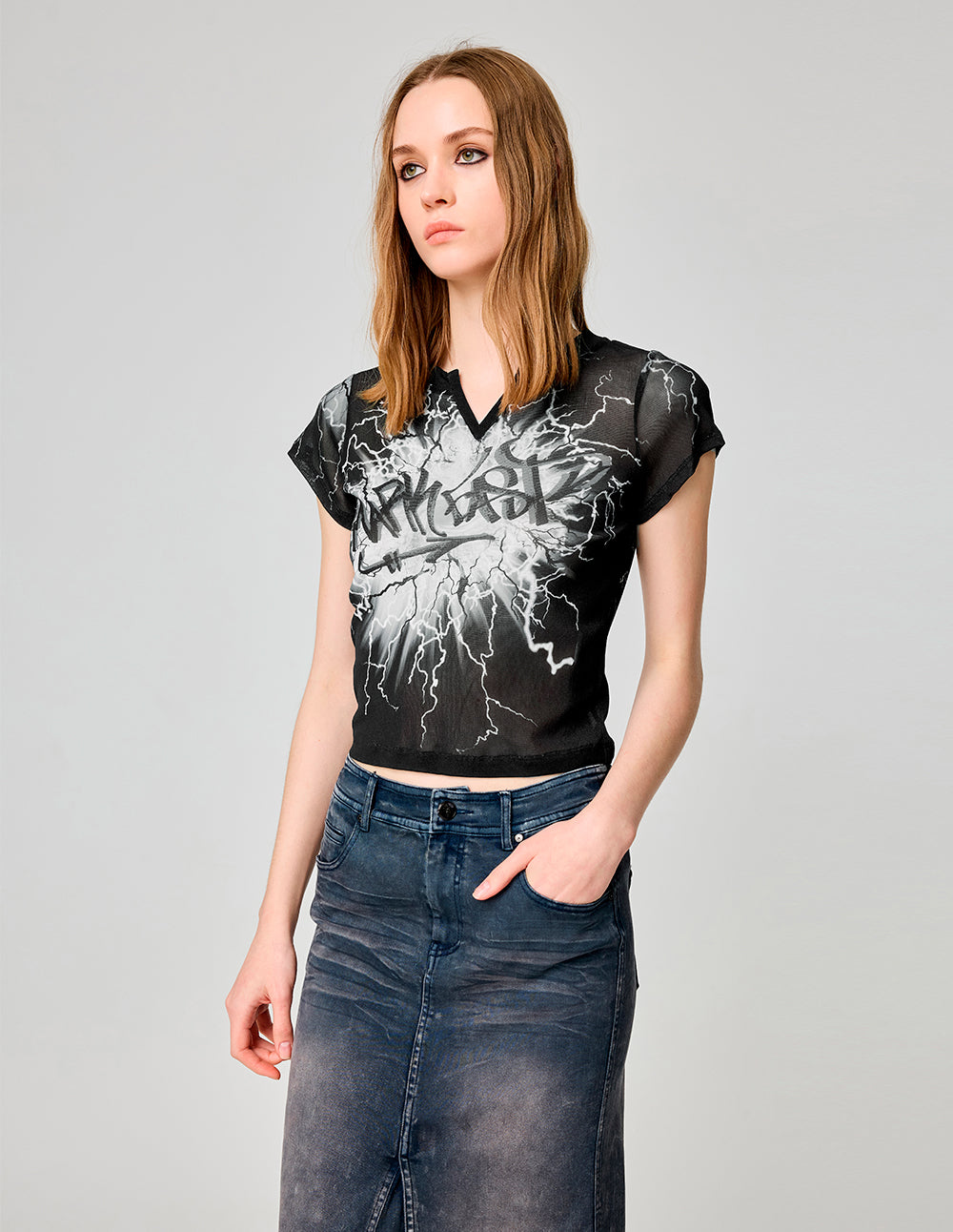 MF Artistic Lightning Pattern V-Neck T