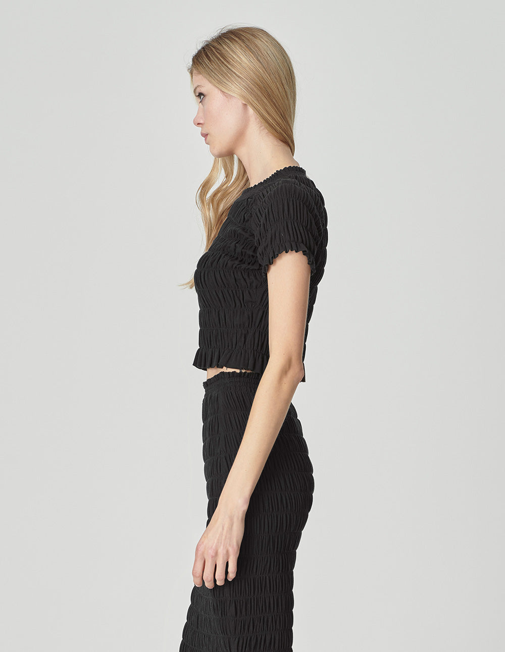 Women's Black Raglan Sleeve Pleated Crop Top