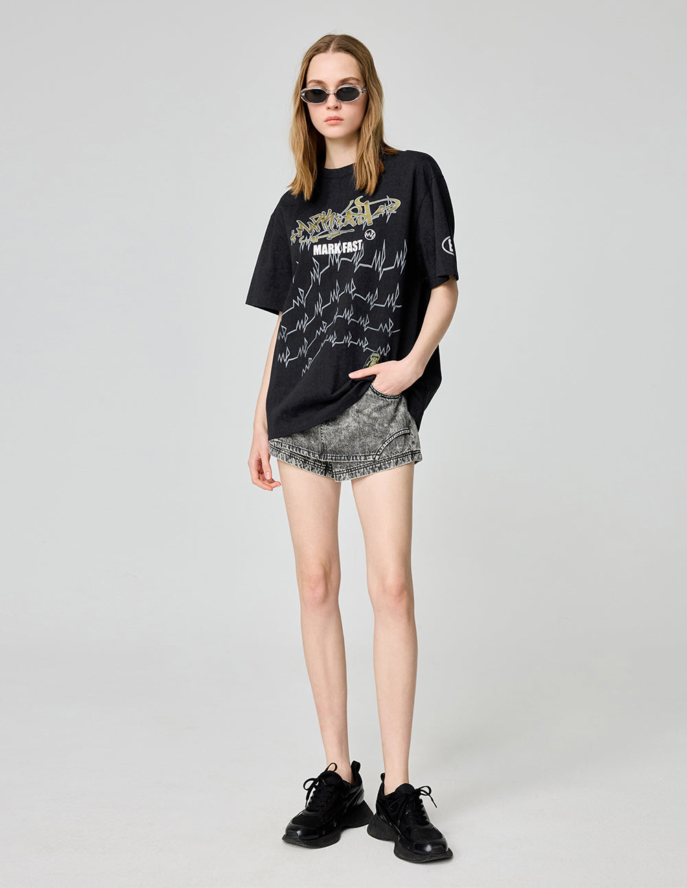 Women's Retro Logo Print T-Shirt