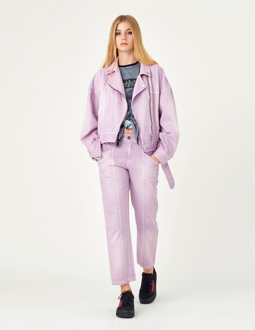 Women Straight Fit Pink Dyed Denim Jeans