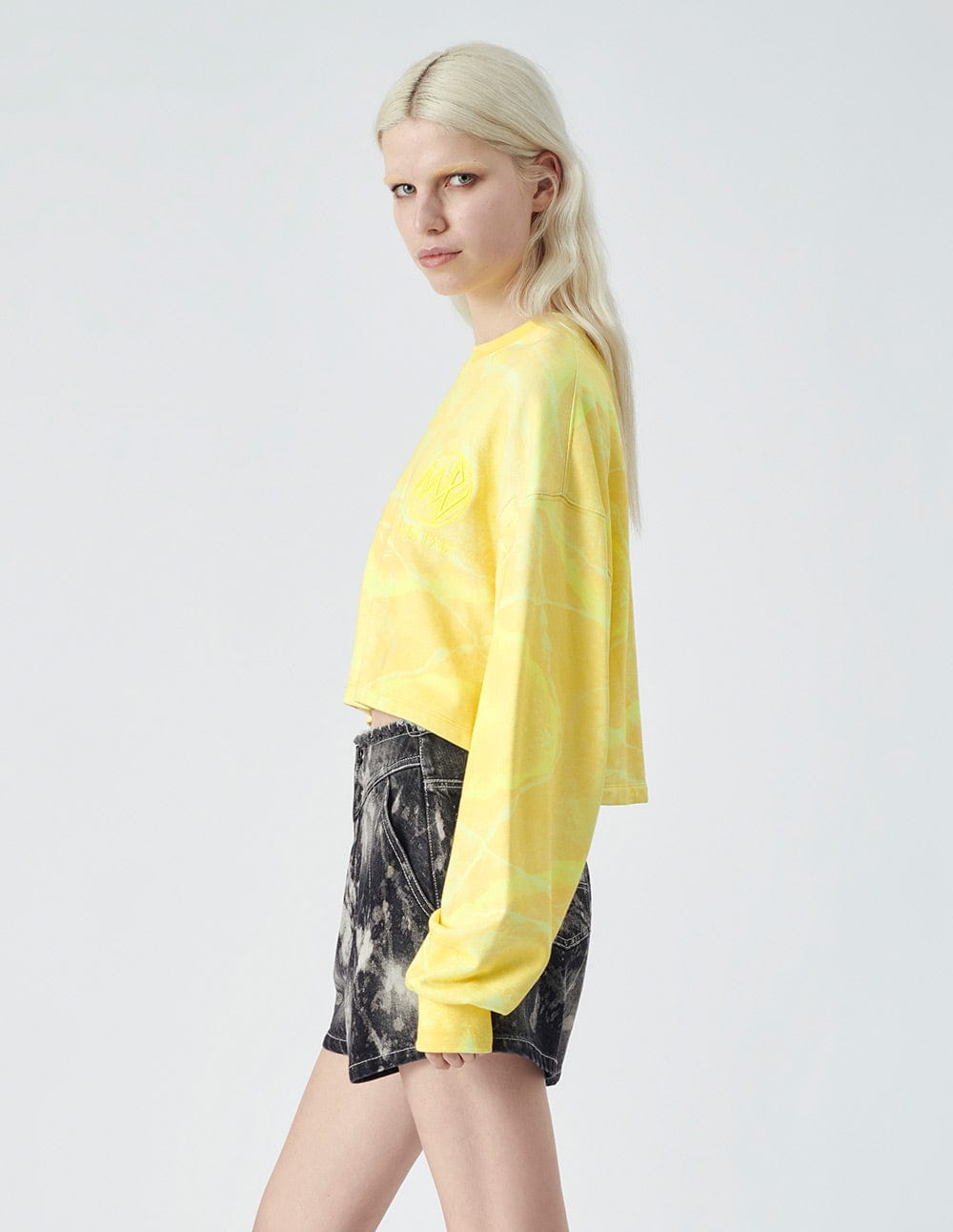 Women's Round Neck Printed Cropped Sweatshirt