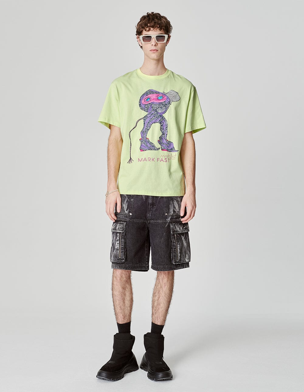 Unisex Graffiti Print Loose Round Neck T-Shirt