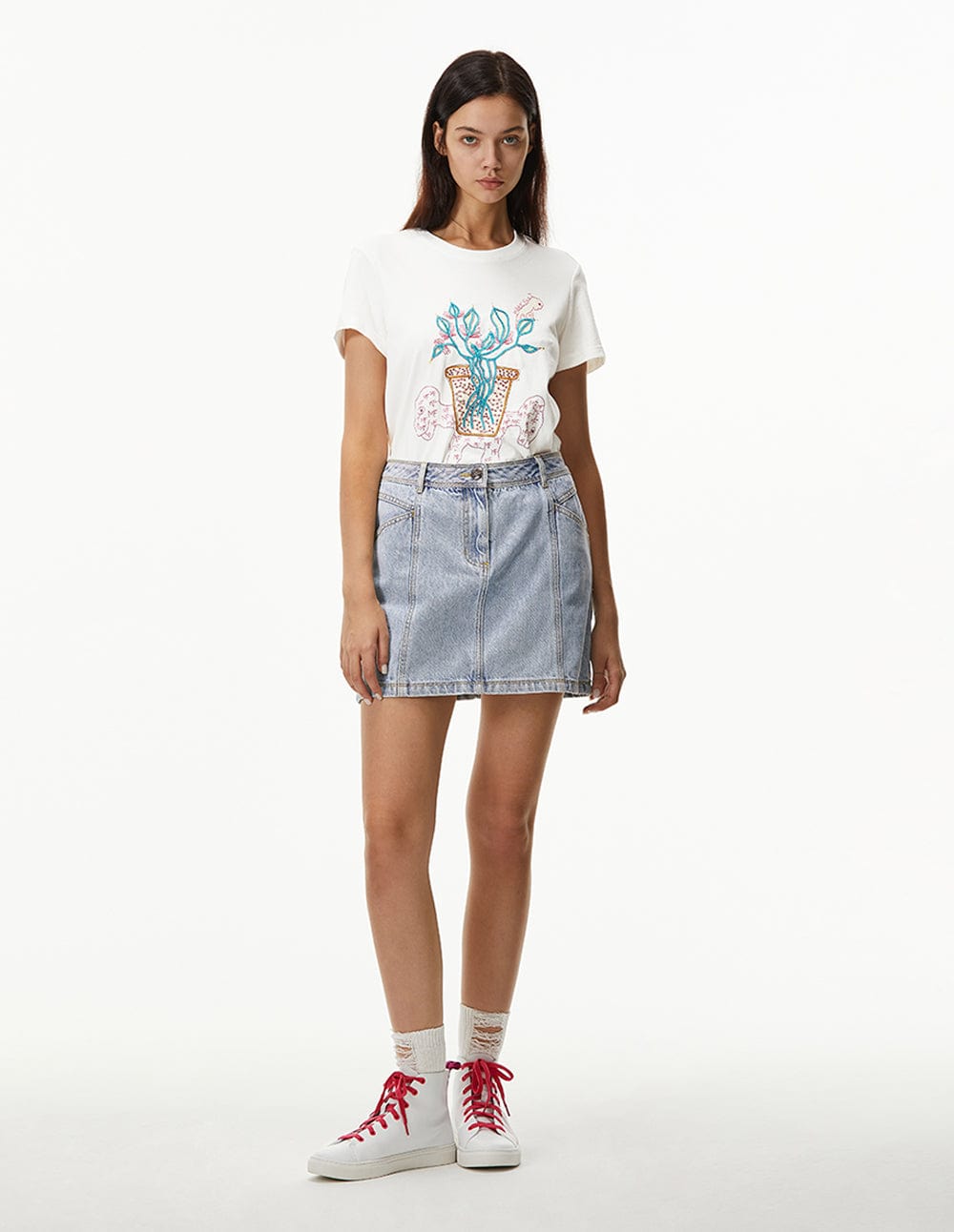 Women Washed Denim Slim Fit Mini Skirt